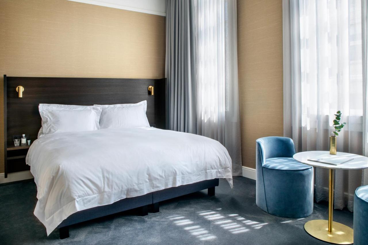 Luxury Room Balcony,762524680:JPEG